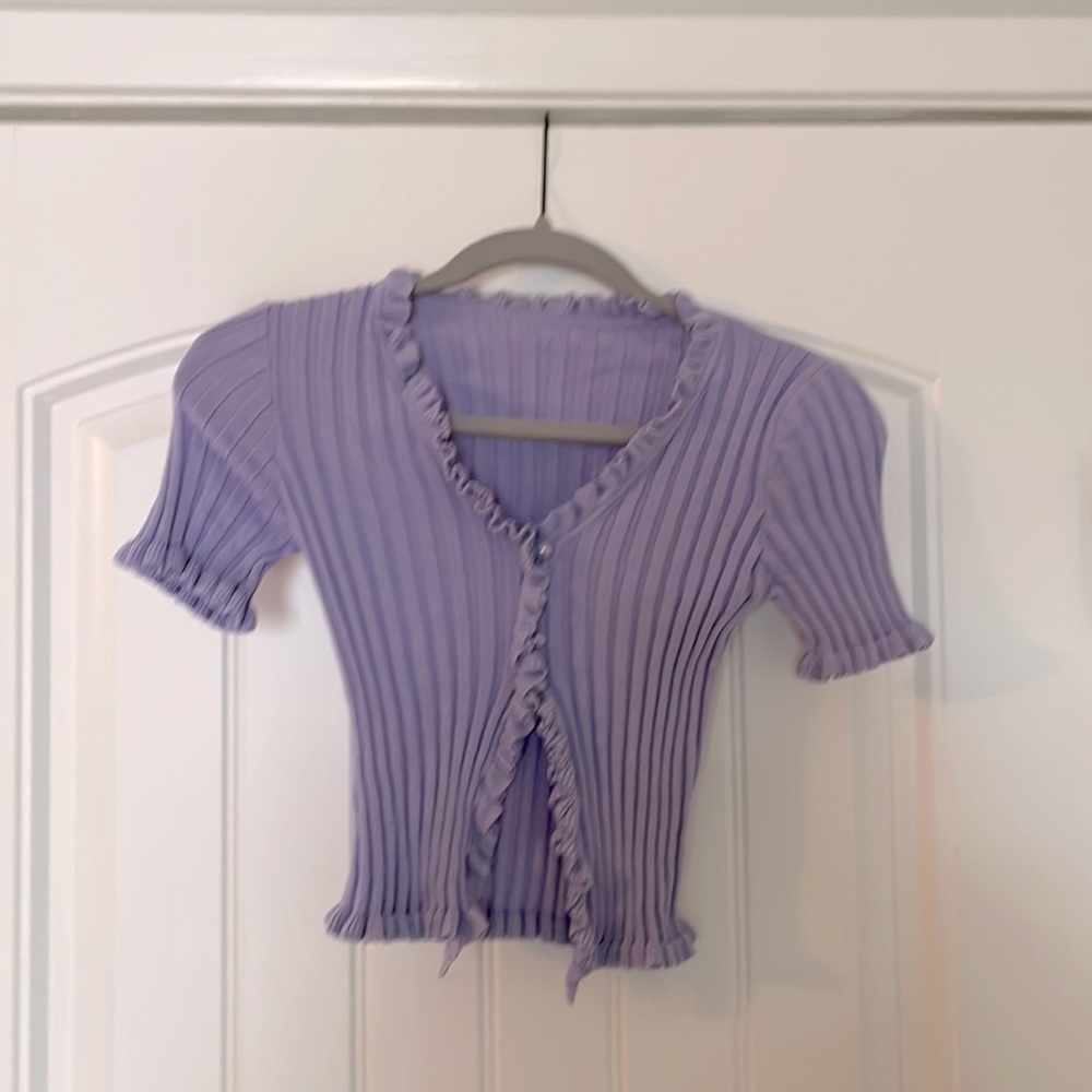 Lavender crop sweater. Size xs